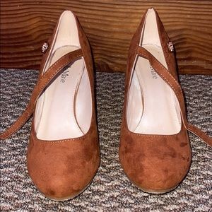 Bella Marie Denise-1 wedge heels